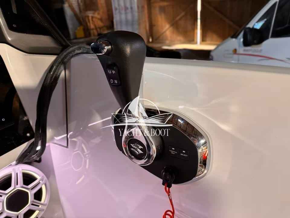Motorboot Corsiva Yachting 607 Runabout