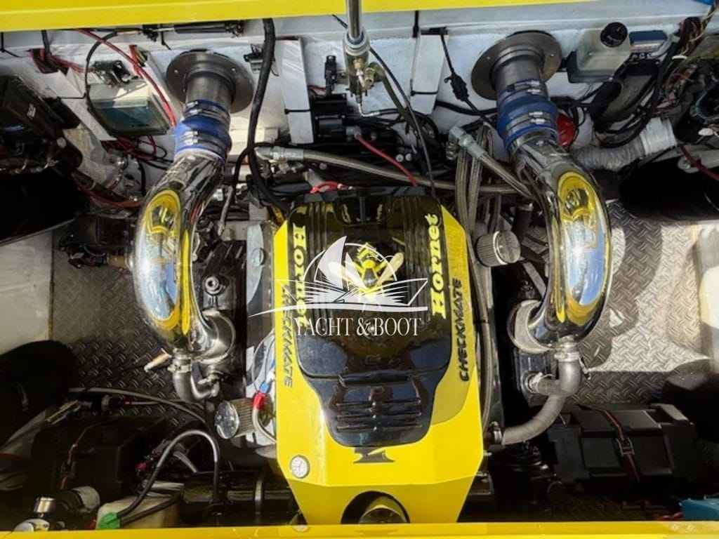 Motorboot Checkmate 281