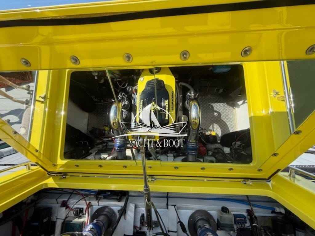 Motorboot Checkmate 281