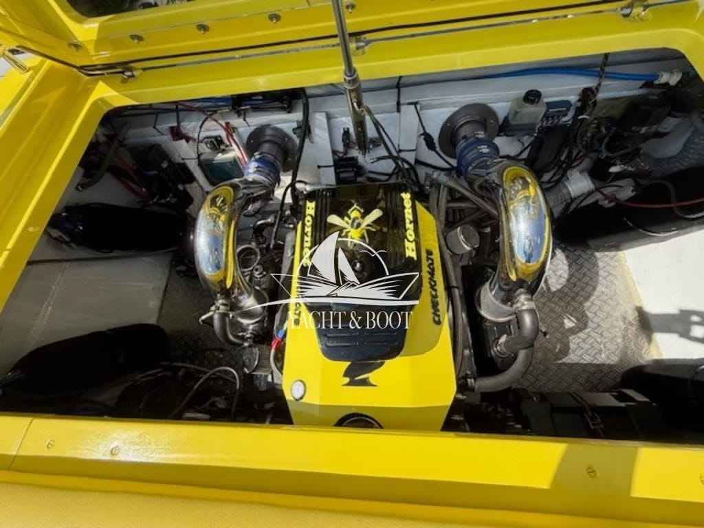 Motorboot Checkmate 281