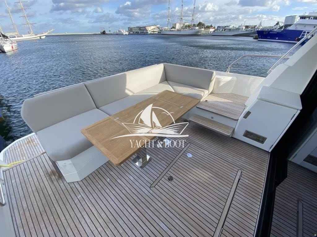 Motorboot Prestige Yachts 520 S