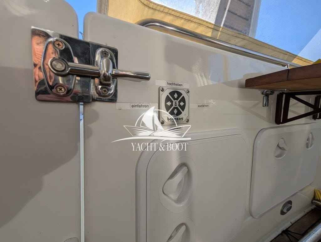 Motorboot Carver 450 Voyager Pilothouse