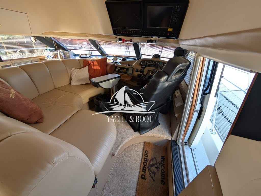 Motorboot Carver 450 Voyager Pilothouse