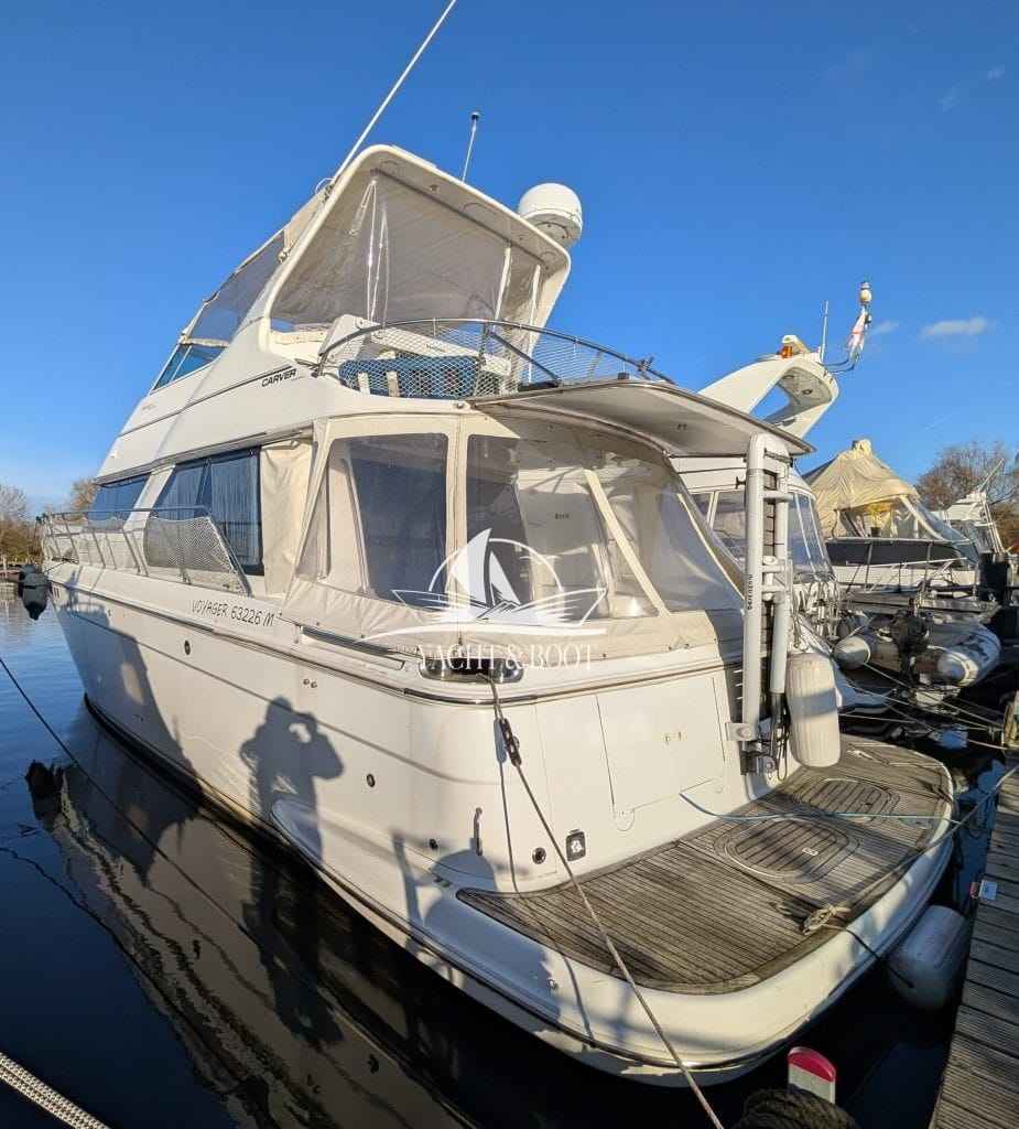 Motorboot Carver 450 Voyager Pilothouse