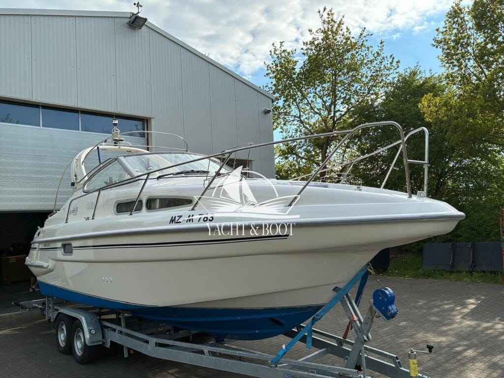 Motorboot Sealine S 270