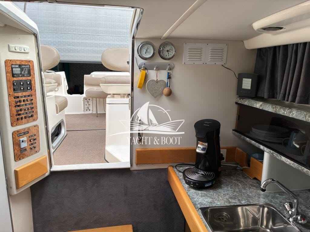 Motorboot Sealine S 270