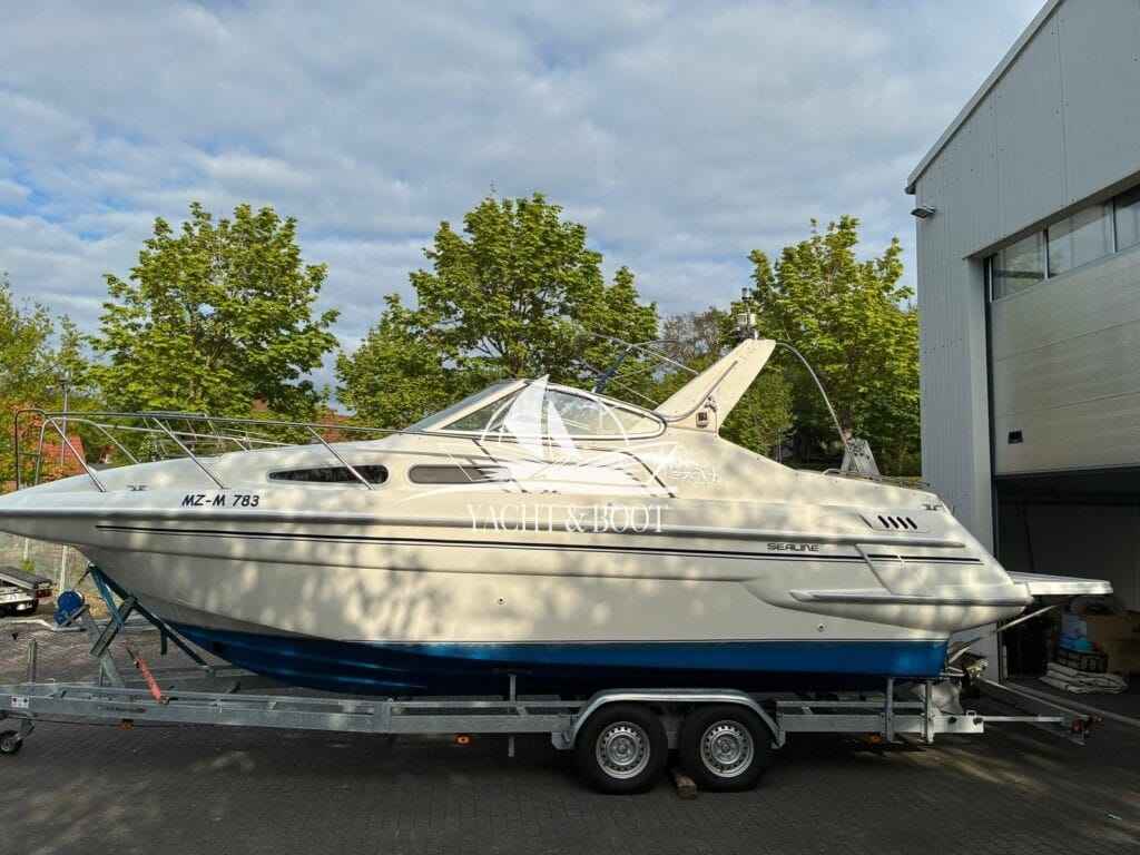 Motorboot Sealine S 270