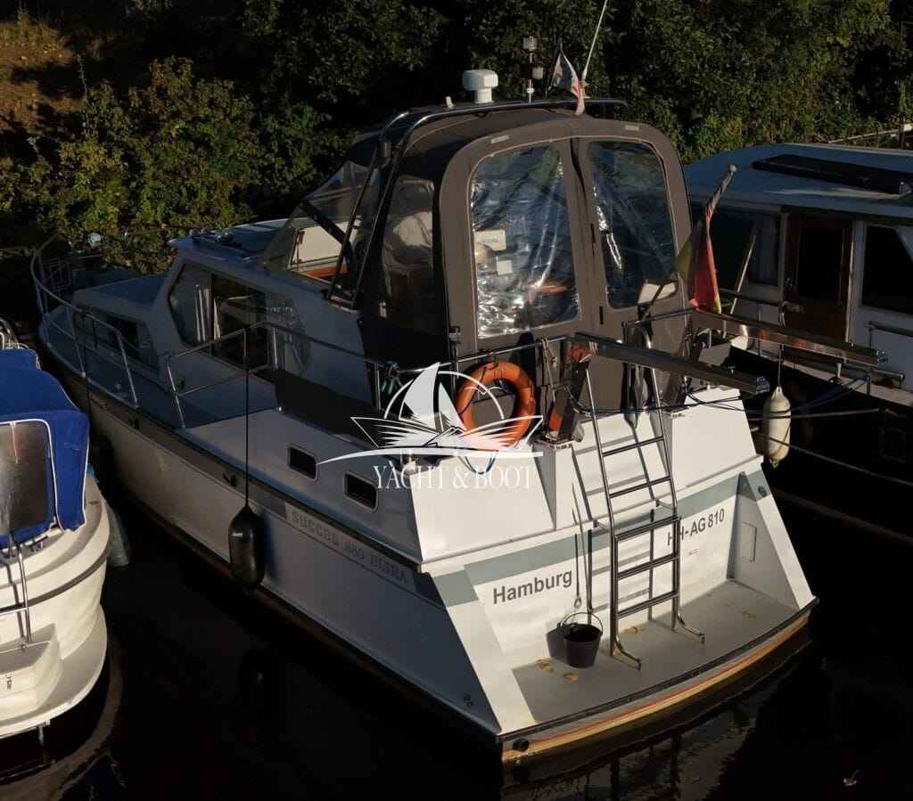 Motorboot Succes 880 Ultra