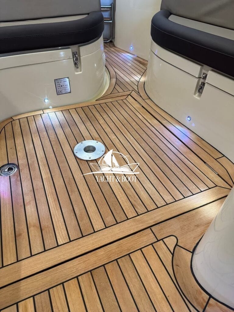 Motorboot Oud Huijzer 700 Cabine