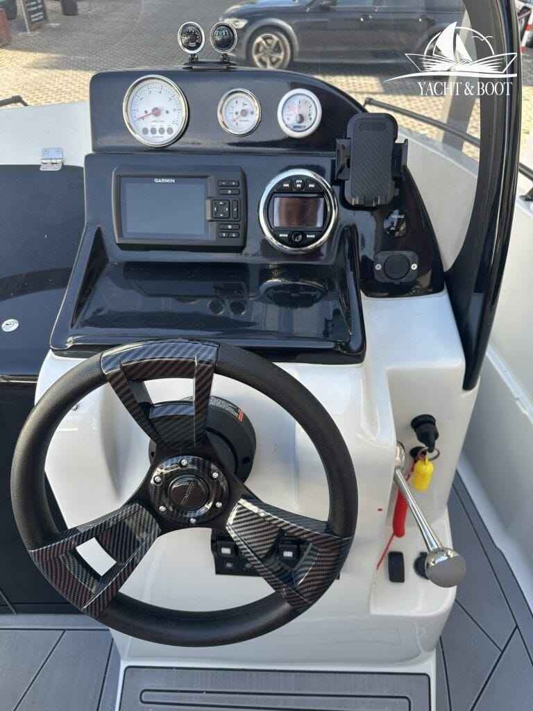 Motorboot Nerius 530