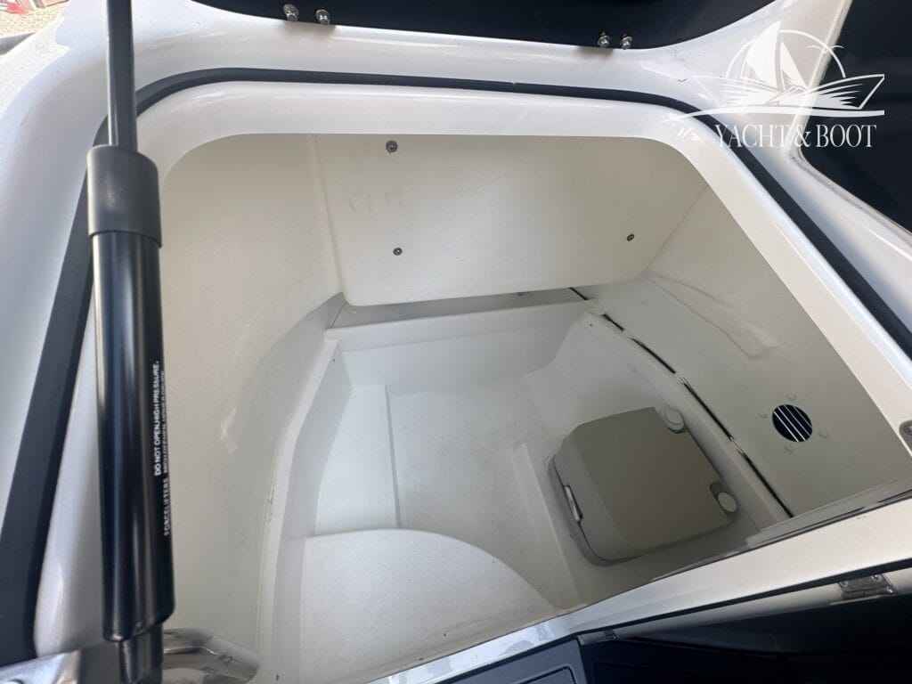 Motorboot Nerius 530