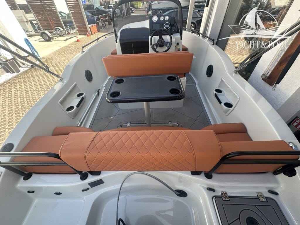 Motorboot Nerius 530