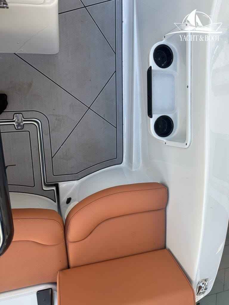 Motorboot Nerius 530