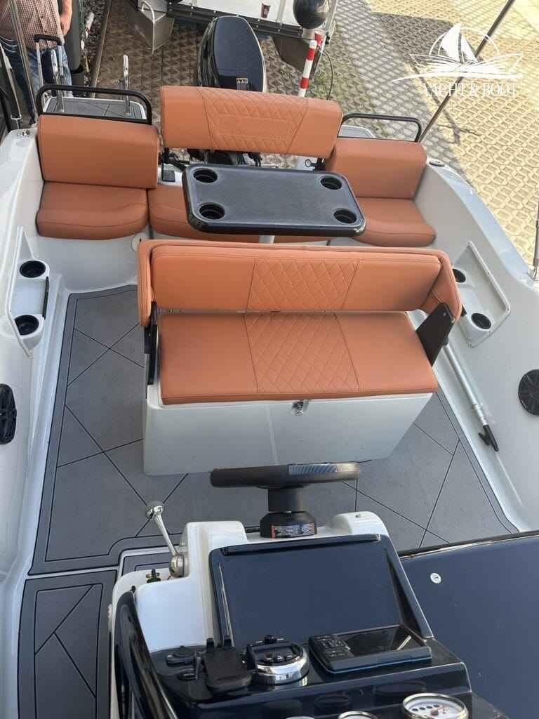 Motorboot Nerius 530