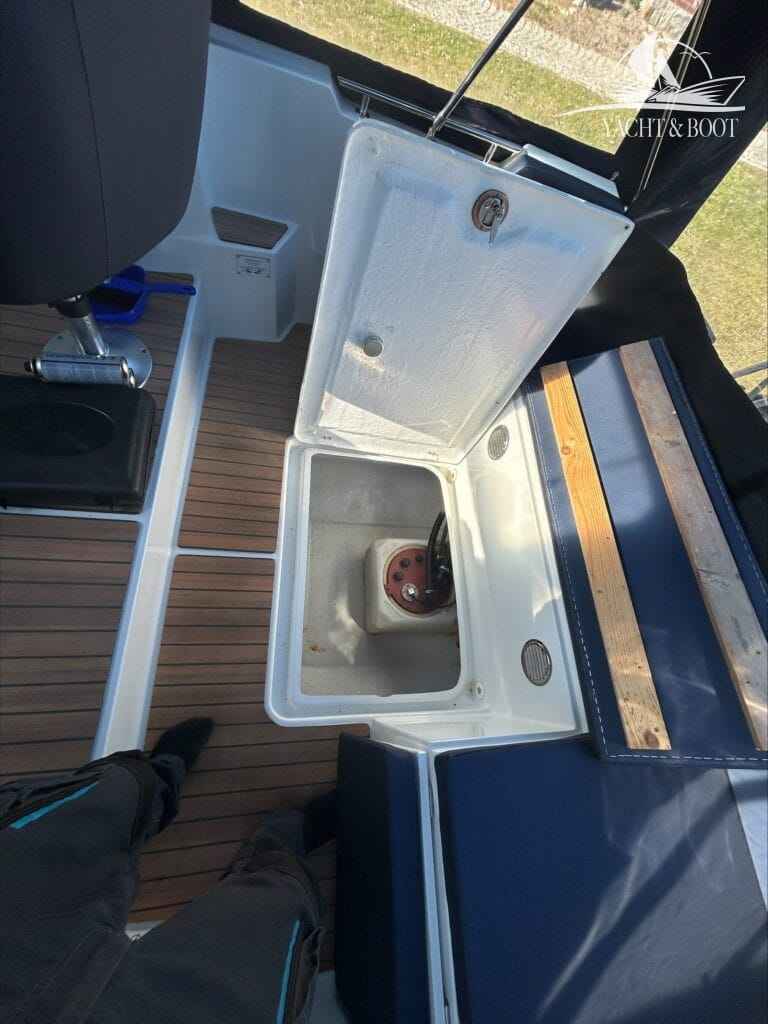 Motorboot Aqua Royal 680 Cruiser