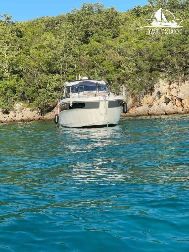 Motorboot Bavaria Sport 360 HT