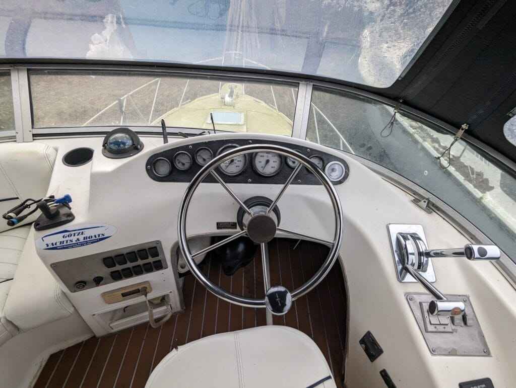 Motorboot Bayliner (US) Cierra 2858 Fly