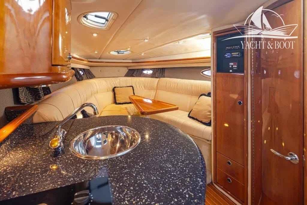 Motorboot Cobalt 360 – Premium Performance