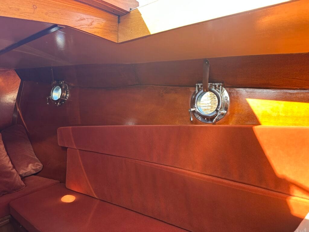 Motorboot Werftbau Backdecker 9.0