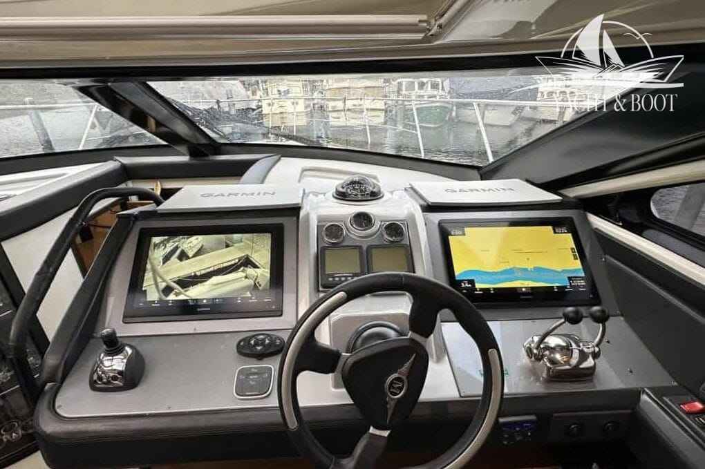 Motorboot Marquis 420 Sport Coupe