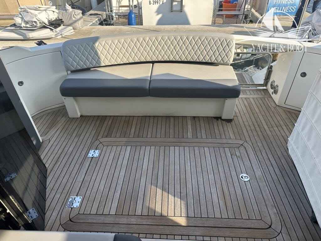 Motorboot Marquis 420 Sport Coupe