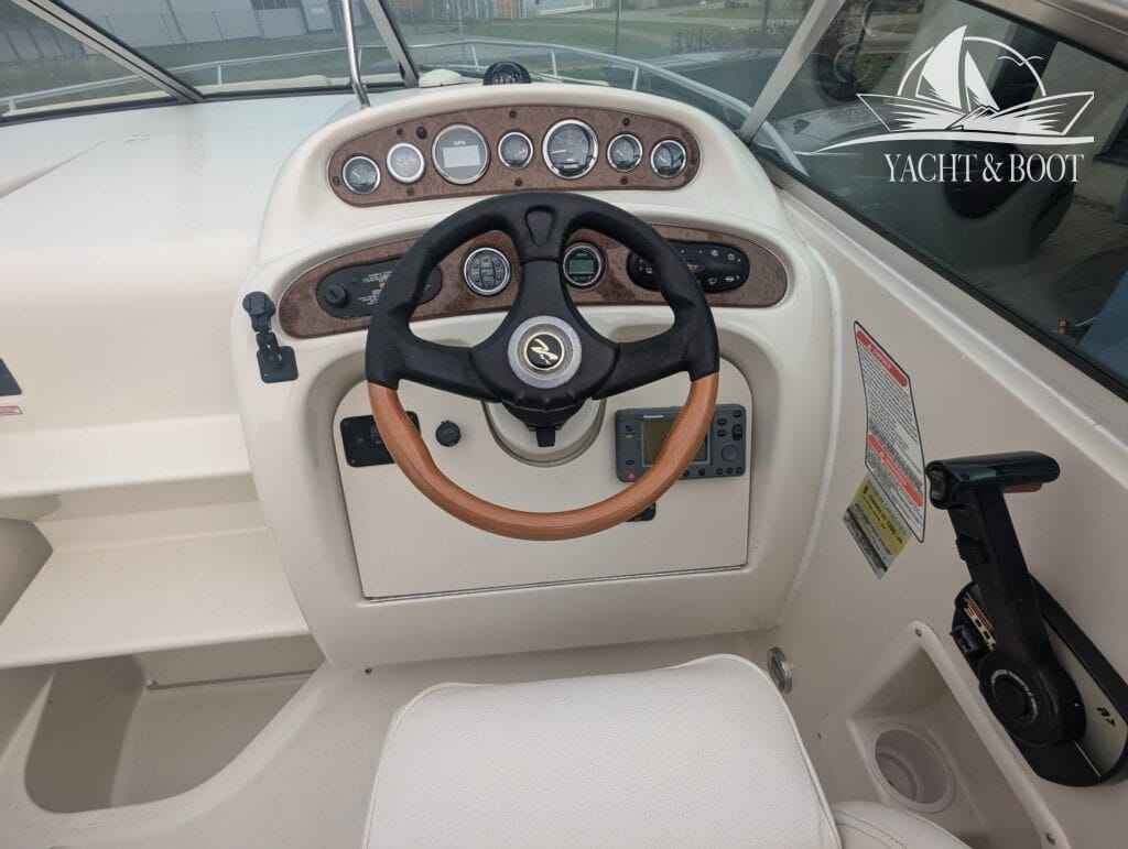 Motorboot Sea Ray 240 DA Sundancer