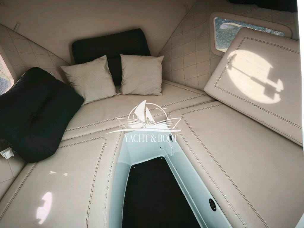 Motorboot Velvette 23 Active Sedan