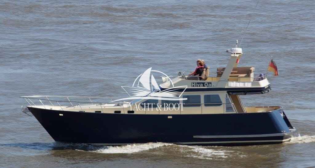 Motorboot Bruce Roberts Europe 1200