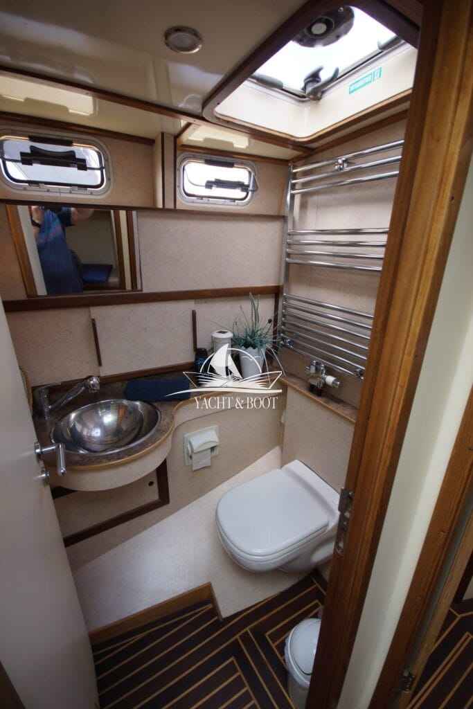Motorboot Bruce Roberts Europe 1200