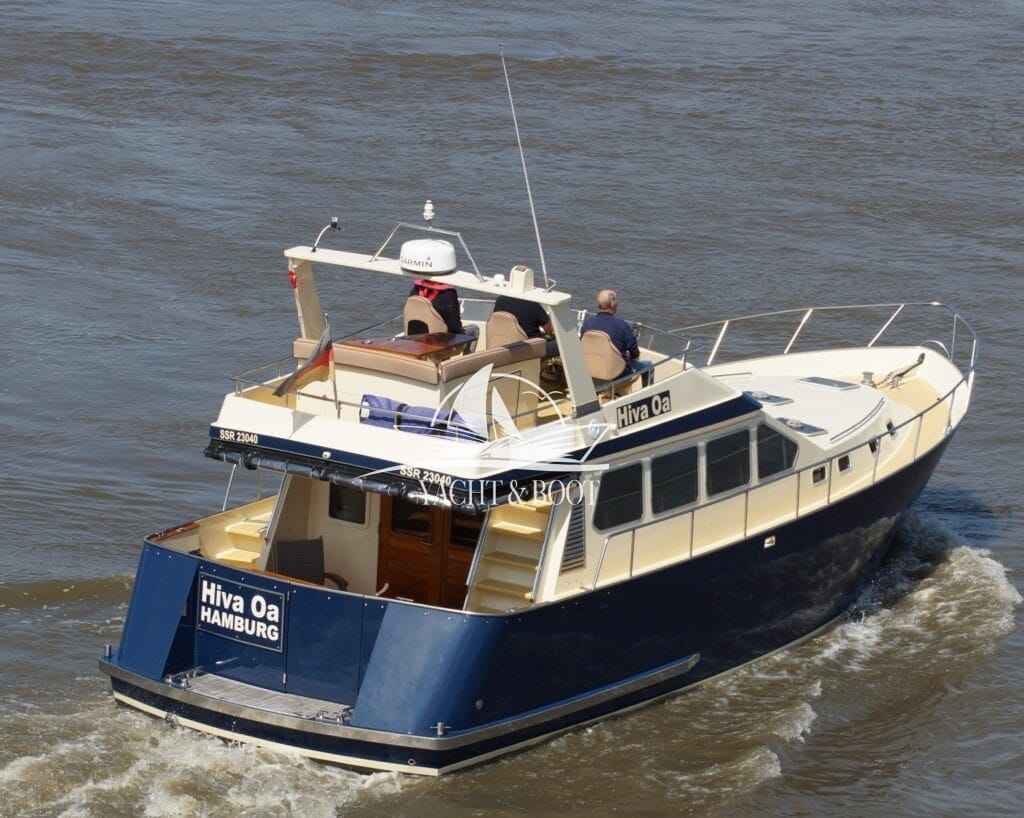 Motorboot Bruce Roberts Europe 1200