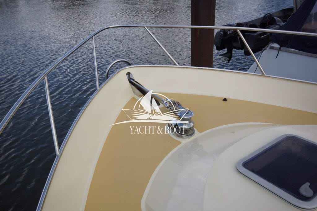 Motorboot Bruce Roberts Europe 1200