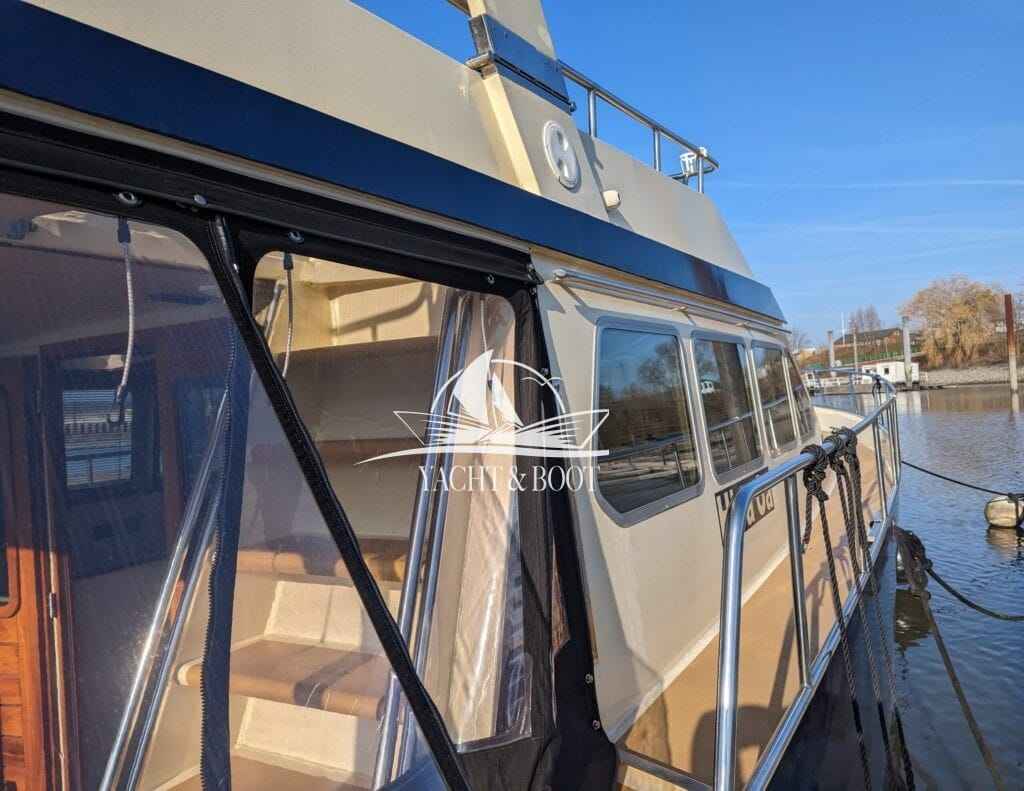 Motorboot Bruce Roberts Europe 1200