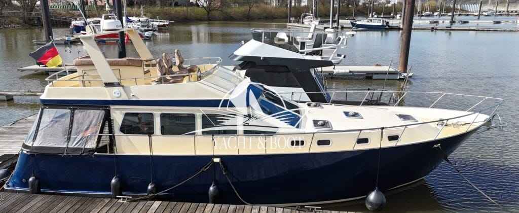 Motorboot Bruce Roberts Europe 1200
