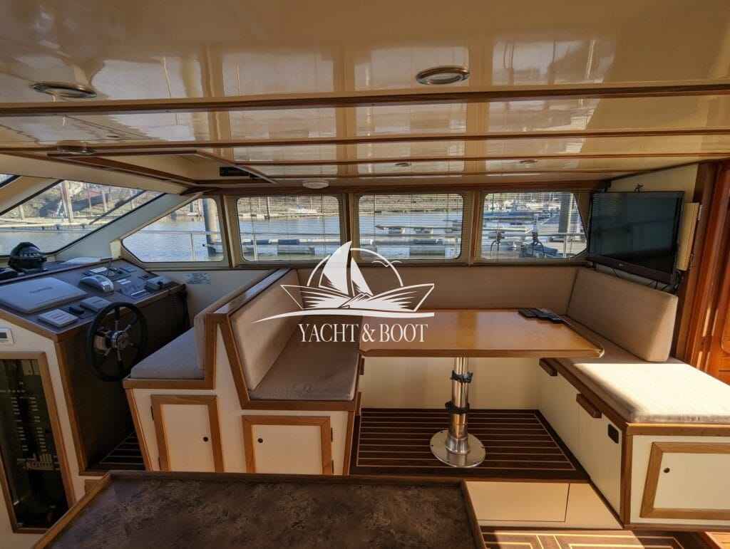 Motorboot Bruce Roberts Europe 1200