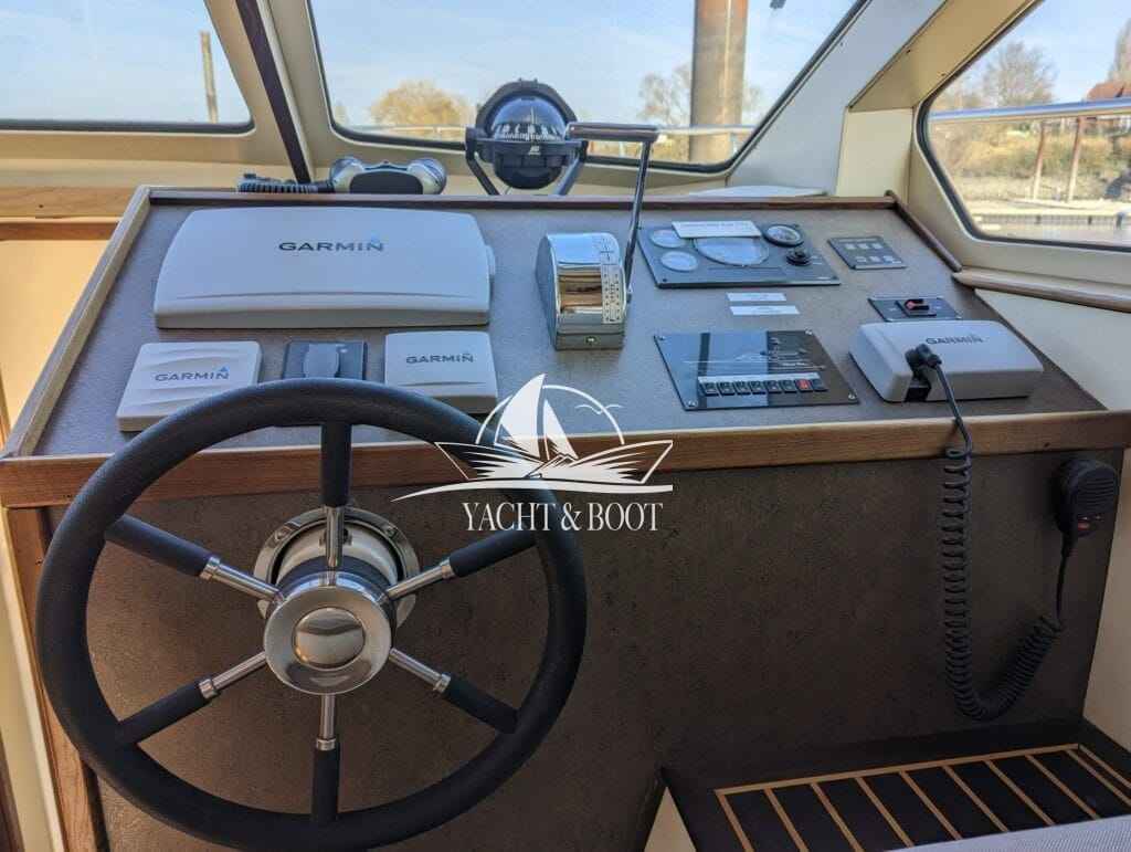 Motorboot Bruce Roberts Europe 1200