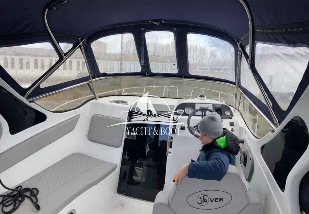 Motorboot Saver 690 Cabin