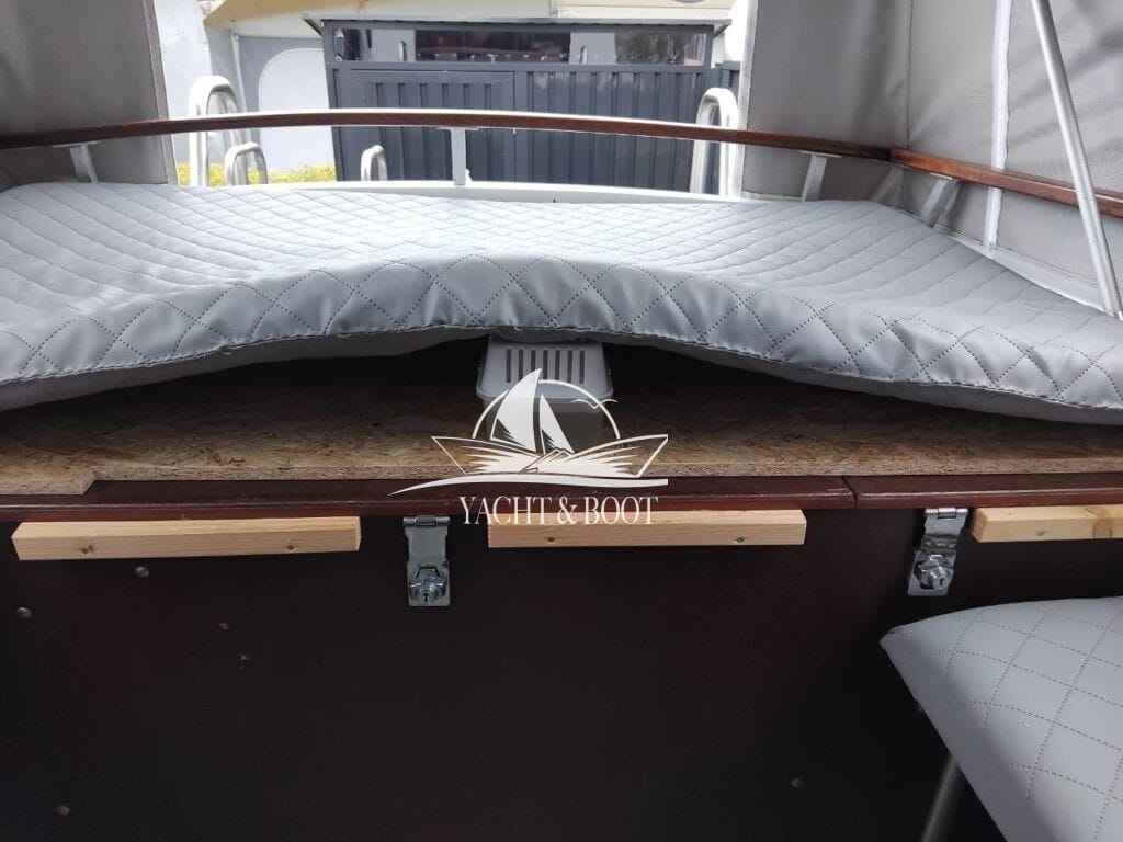 Motorboot Draco Tramp