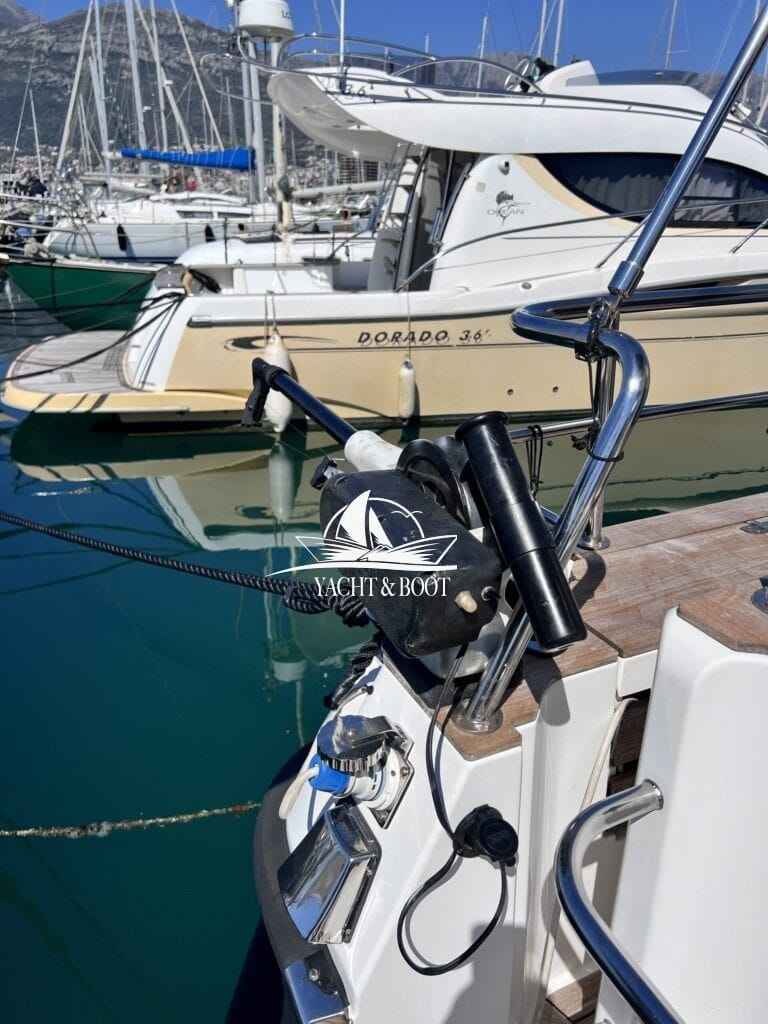 Motorboot Doral 37 PATROL