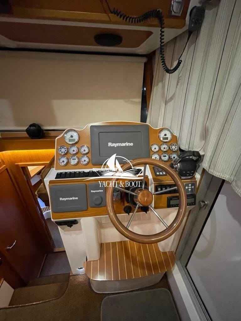 Motorboot Doral 37 PATROL