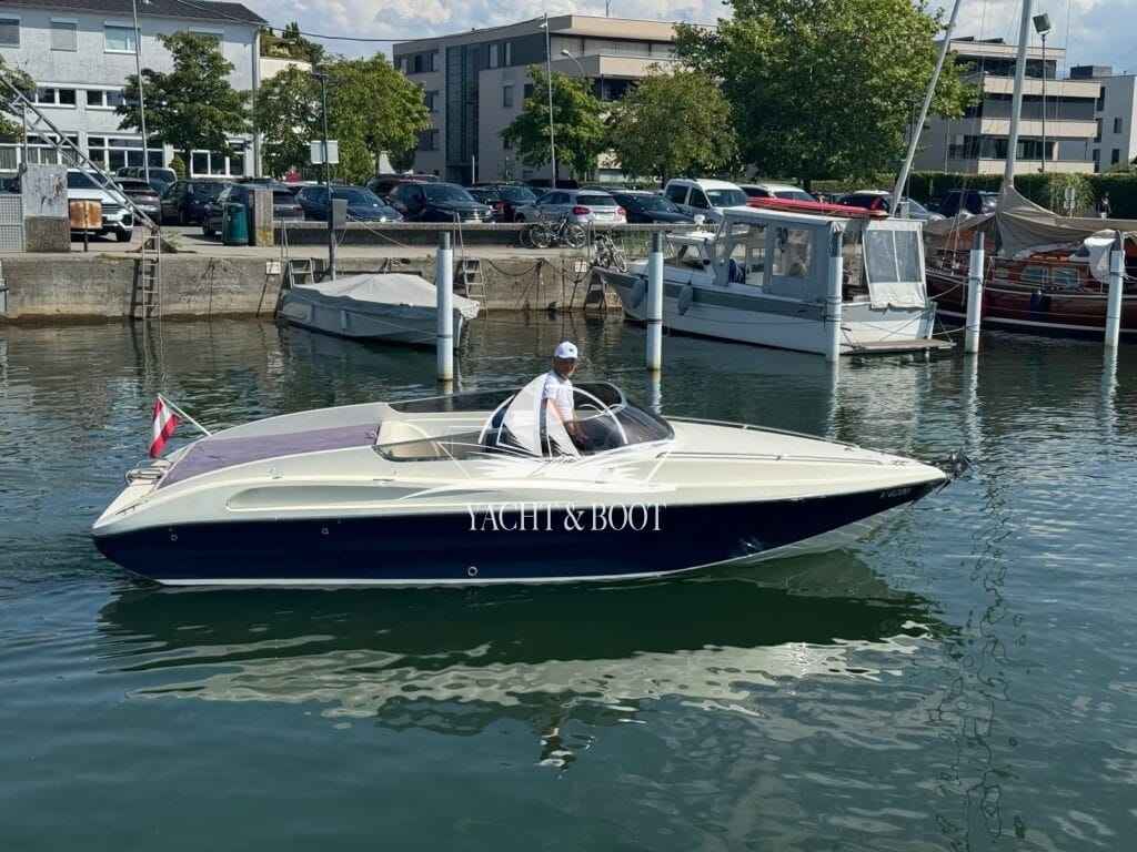 Motorboot Performance 607
