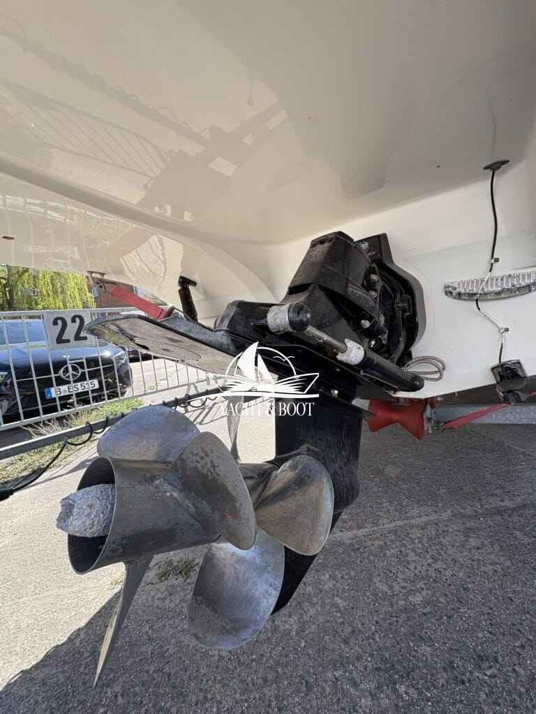 Motorboot Rinker 246 Captiva CC