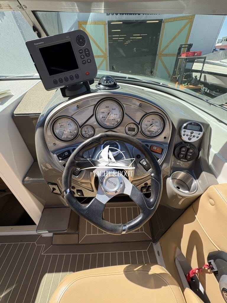 Motorboot Rinker 246 Captiva CC