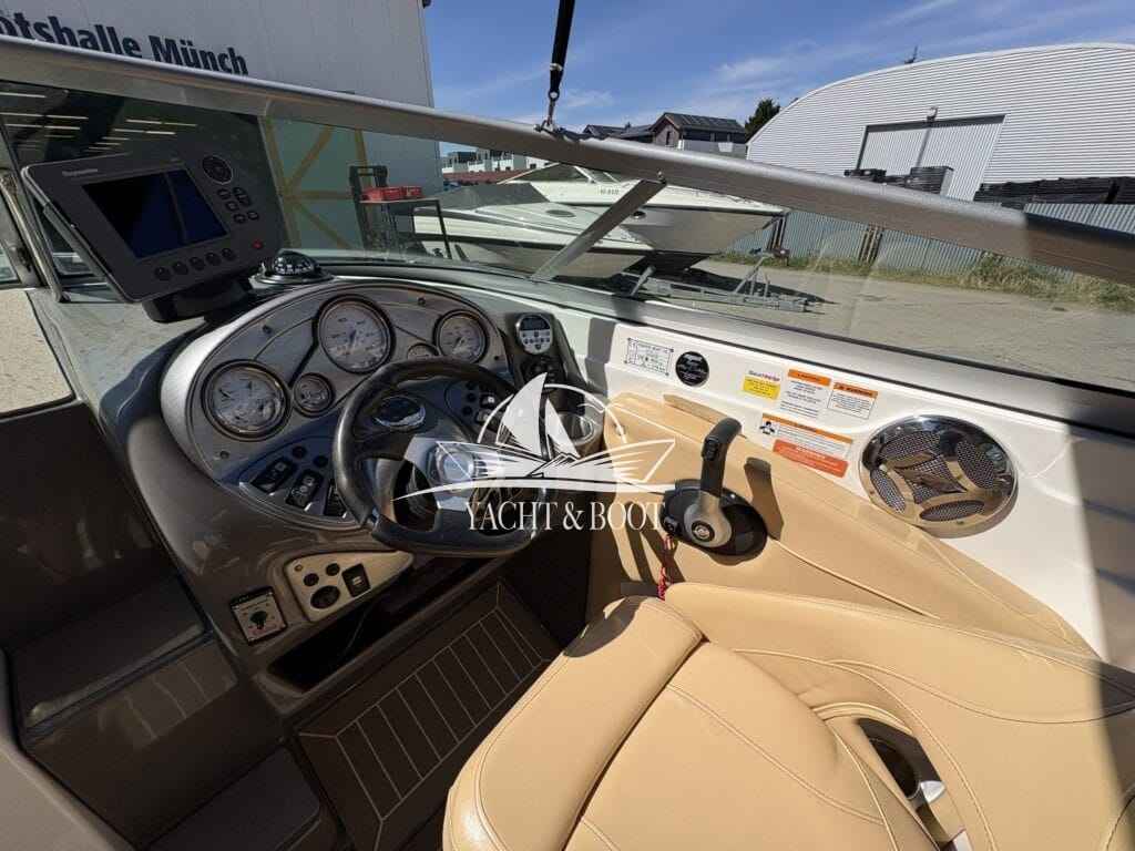 Motorboot Rinker 246 Captiva CC