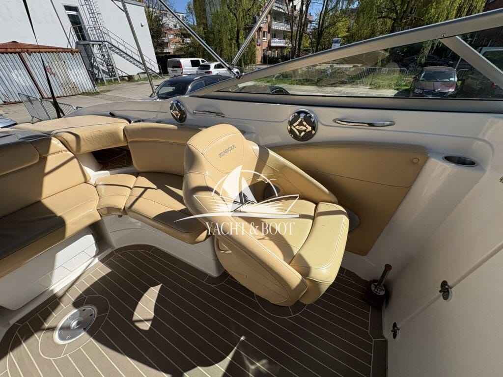 Motorboot Rinker 246 Captiva CC