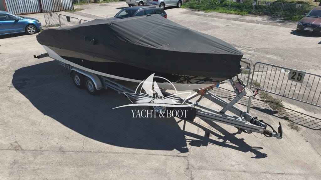 Motorboot Rinker 246 Captiva CC