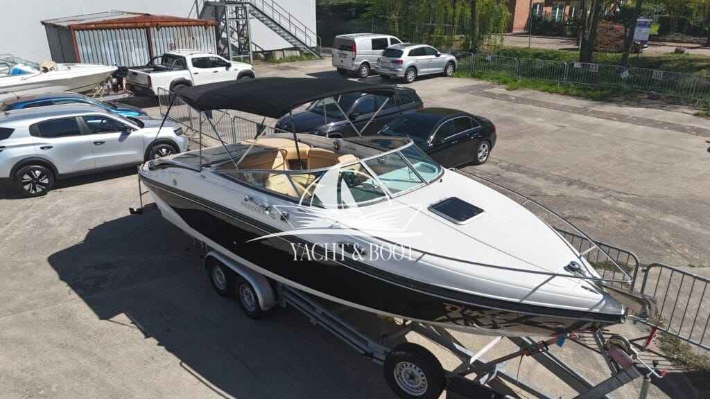 Motorboot Rinker 246 Captiva CC