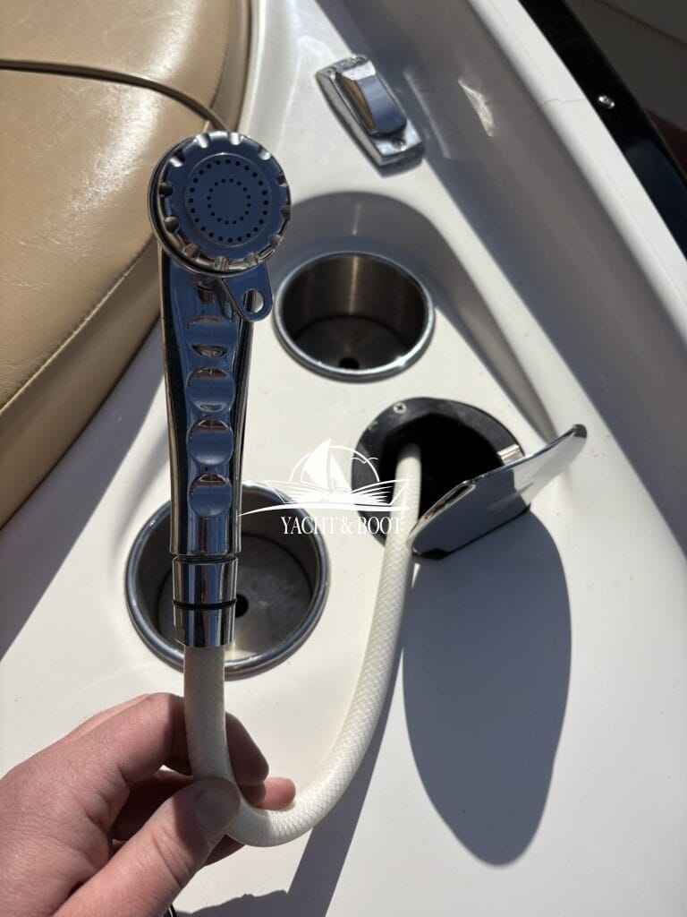 Motorboot Rinker 246 Captiva CC