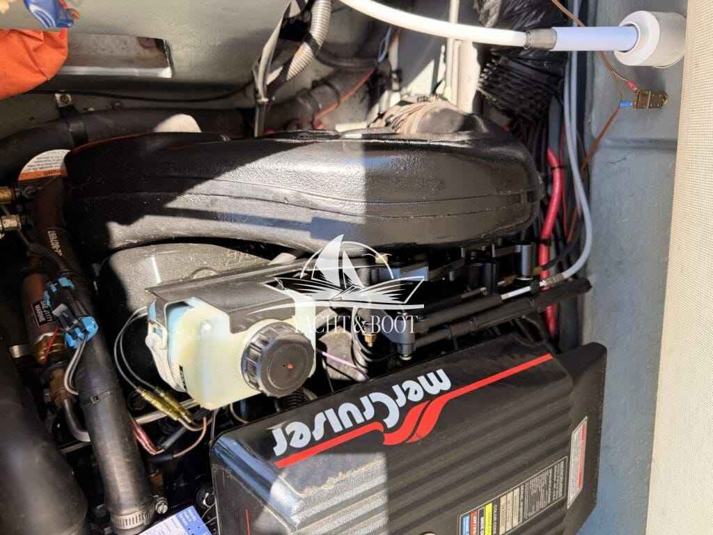 Motorboot Sea Ray CB 200 Signature