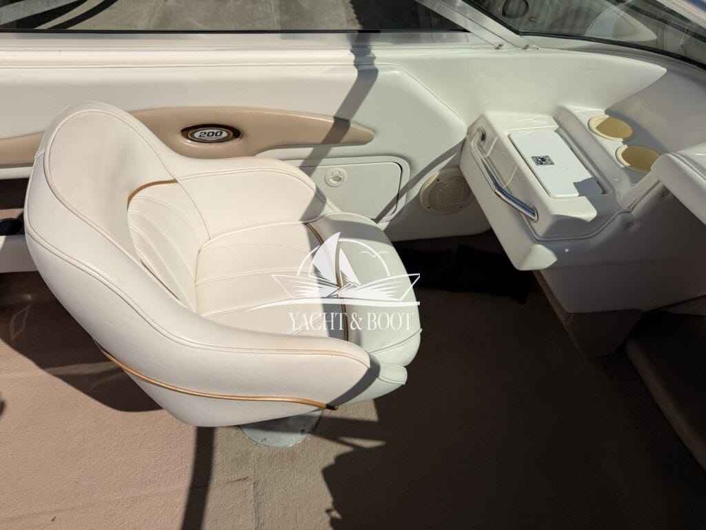 Motorboot Sea Ray CB 200 Signature