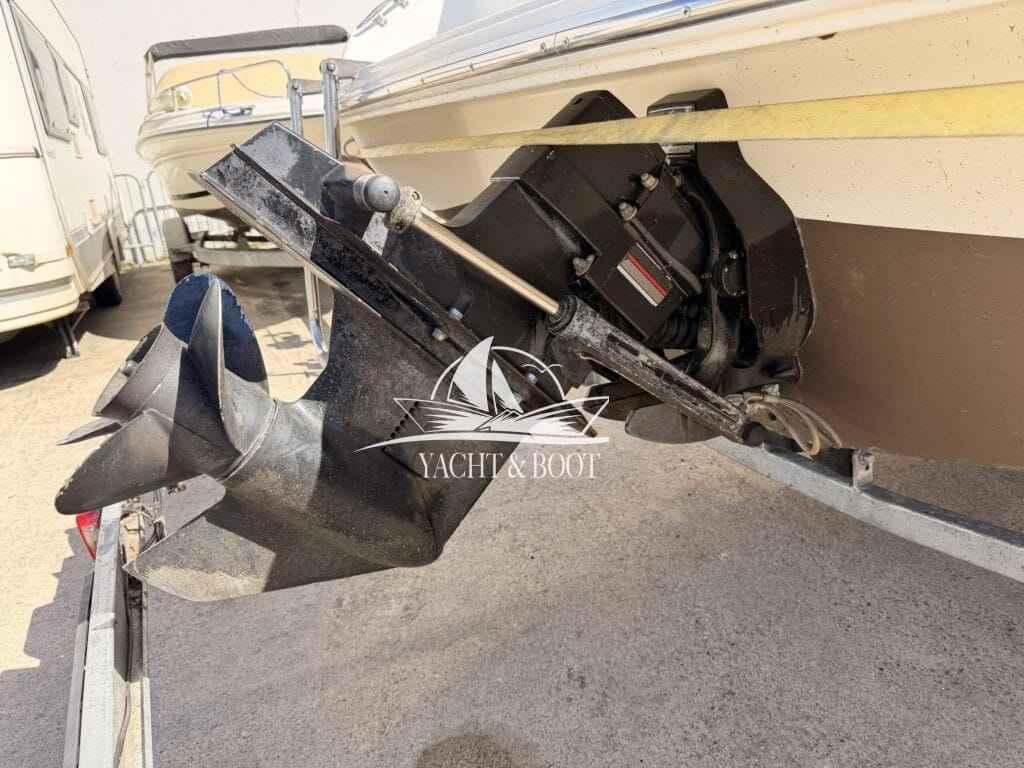 Motorboot Sea Ray CB 200 Signature